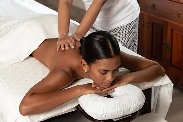 Akoya Spa - Balinese Massage